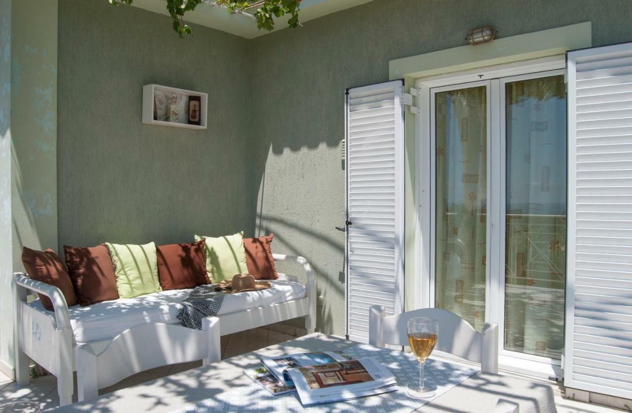 Fiora Villas Trapezaki  Exterior photo